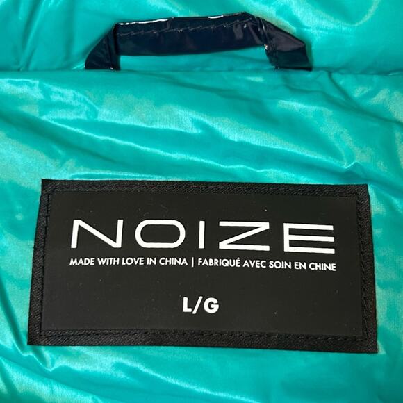 NOIZE Gavyn Hooded Puffer Vest Mens Size L Navy Vegan Sustainable Recycled NWT - Picture 7 of 13